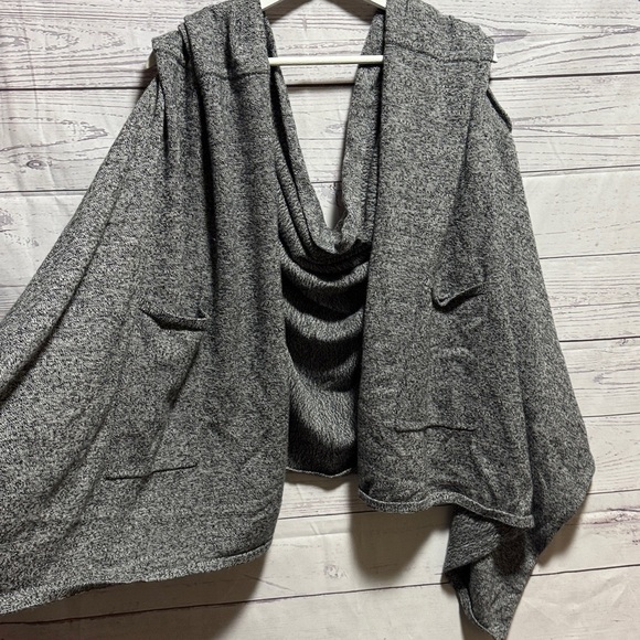 Lululemon wrap - Picture 3 of 6